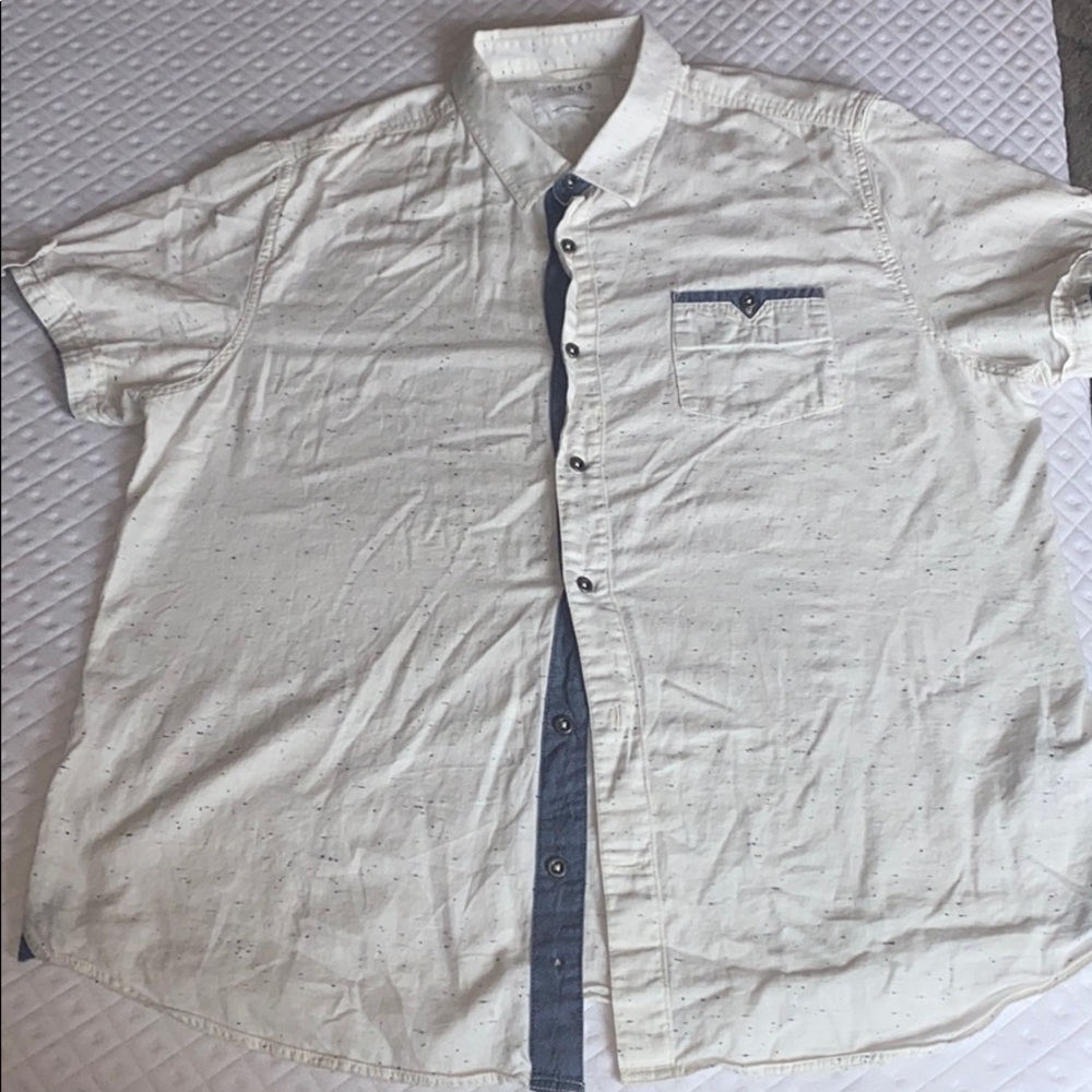 GUESS Los Angeles White Short-sleeve Dress Shirt